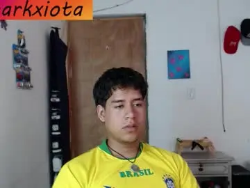 Chaturbate Watch Live Sex Cams of sharky_g