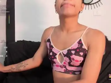 Chaturbate Best live sex cam show of emilygomezz