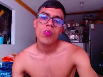 Chaturbate Live Sex of lion_grr