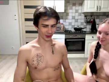 Chaturbate Nude Webcam of flowerscouple