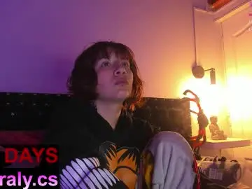 Chaturbate Live Sex Cam of hey_noraly