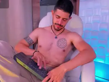 Chaturbate Best live sex cam show of alejandrostorm