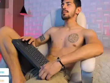 Chaturbate Live Sex of alejandrostorm