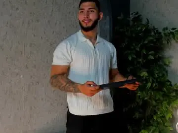 Chaturbate Live Sex Cam of louis_connor