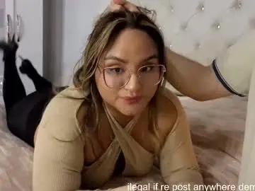 Chaturbate Nude Webcam of lauralei_01