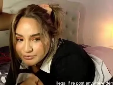 Chaturbate Best live sex cam show of lauralei_01