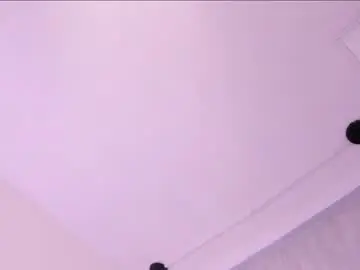 Chaturbate Free Live Porn of roxie_summers