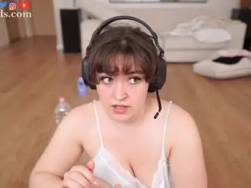 Chaturbate Live Sex Cam of serareads