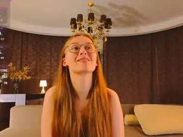 Chaturbate Nude Webcam of lookatmehabibi_