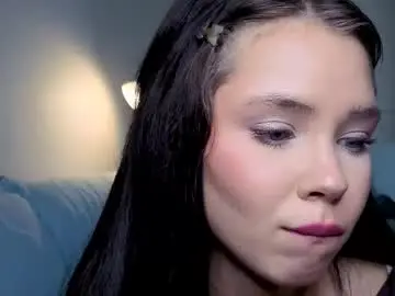 Chaturbate Free Porn Cam of slyshypie