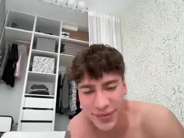Chaturbate Free Porn Cam of evan_white_
