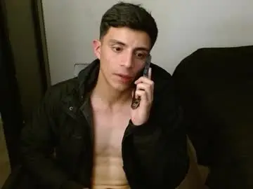 Chaturbate Free Porn Cam of onlyforguxplo20