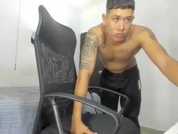 Chaturbate Best live sex cam show of carlitosex09