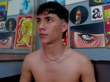 Chaturbate Nude Webcam of arontawers