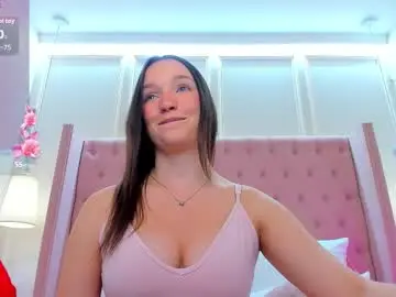 Chaturbate Live Sex Cam of luisavee