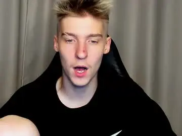 Chaturbate Live Sex Cam of mrsexycum4u