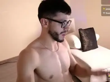 Chaturbate Best live sex cam show of phantom_bigger1