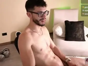 Chaturbate Live Porn of phantom_bigger1