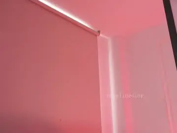 Chaturbate Live Sex Cam of roselinedior