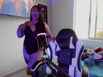 Chaturbate Live Sex Cam of takaragr