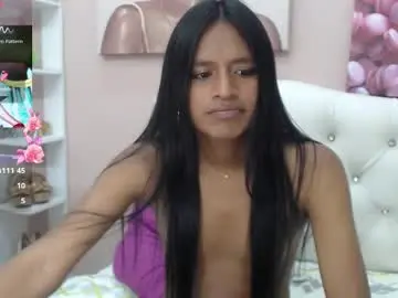 Chaturbate Live Sex Cam of enyelin
