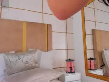 Chaturbate Sex Cam of lyrabellini