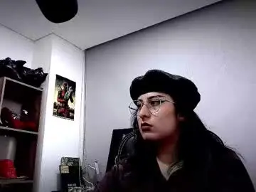 Chaturbate Live Sex Cam of scarlett_sen