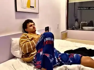 Chaturbate Free Porn Cam of orlando__bloom