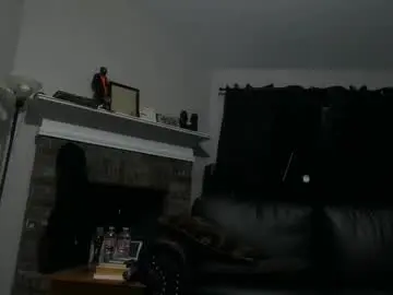 Chaturbate Live Sex Cam of thomasgwhitecft