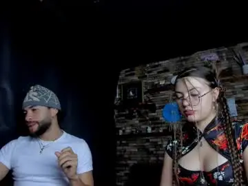 Chaturbate Live Sex Cam of mia_and_vincentt