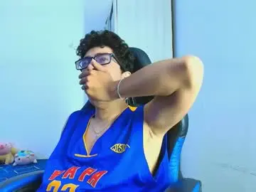 Chaturbate Free Live Porn of tylerwhiite_