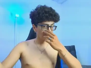 Chaturbate Live Porn of tylerwhiite_