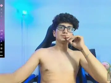 Chaturbate Free Porn Cam of tylerwhiite_