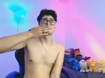 Chaturbate Best live sex cam show of tylerwhiite_