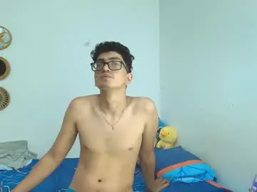 Chaturbate Live Porn of tylerwhiite_