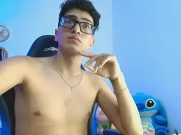 Chaturbate Live Sex Cam of tylerwhiite_