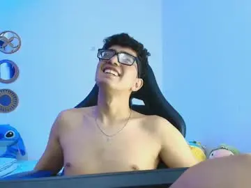 Chaturbate Watch Live Sex Cams of tylerwhiite_