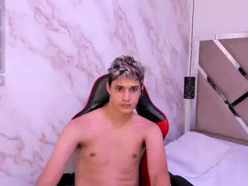 Chaturbate Watch Live Sex Cams of alexstreet_