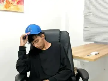 Chaturbate Watch Live Sex Cams of dikey_18