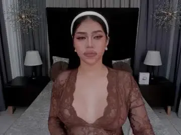 Chaturbate Free Porn Cam of hennessygoddess69