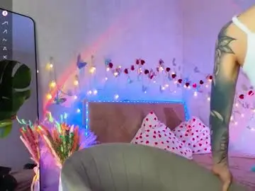 Chaturbate Live Sex Cam of lavenderlav