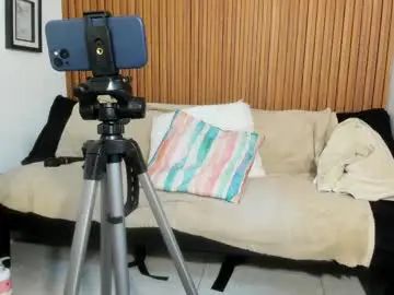 Chaturbate Adult Webcam of mia_girl00