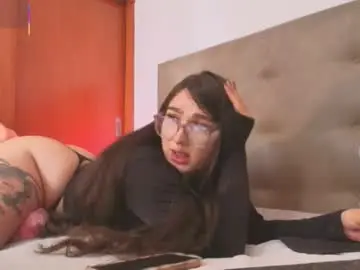 Chaturbate Live Sex Cam of miley_baker