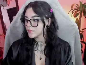 Chaturbate Best live sex cam show of misscharlottte_18