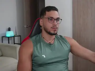 Chaturbate Best live sex cam show of andy_weld