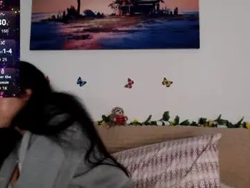 Chaturbate Live Sex Cam of luara_