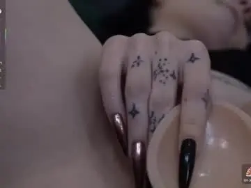 Chaturbate Watch Live Sex Cams of lucykitty_