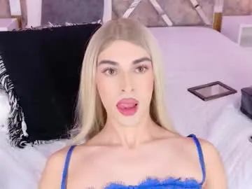 Chaturbate Live Sex Cam of maxirogers