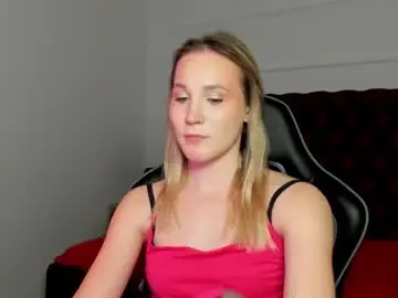 Chaturbate Sex Cam of elaravoltage