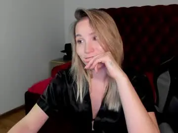 Chaturbate Adult Webcams of elaravoltage